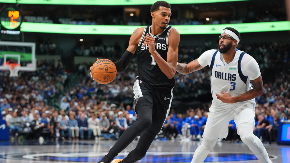 San Antonio Spurs sezona galibiyetle başladı!