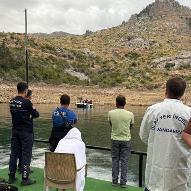 Gölde kaybolan İrlandalı turist aranıyor