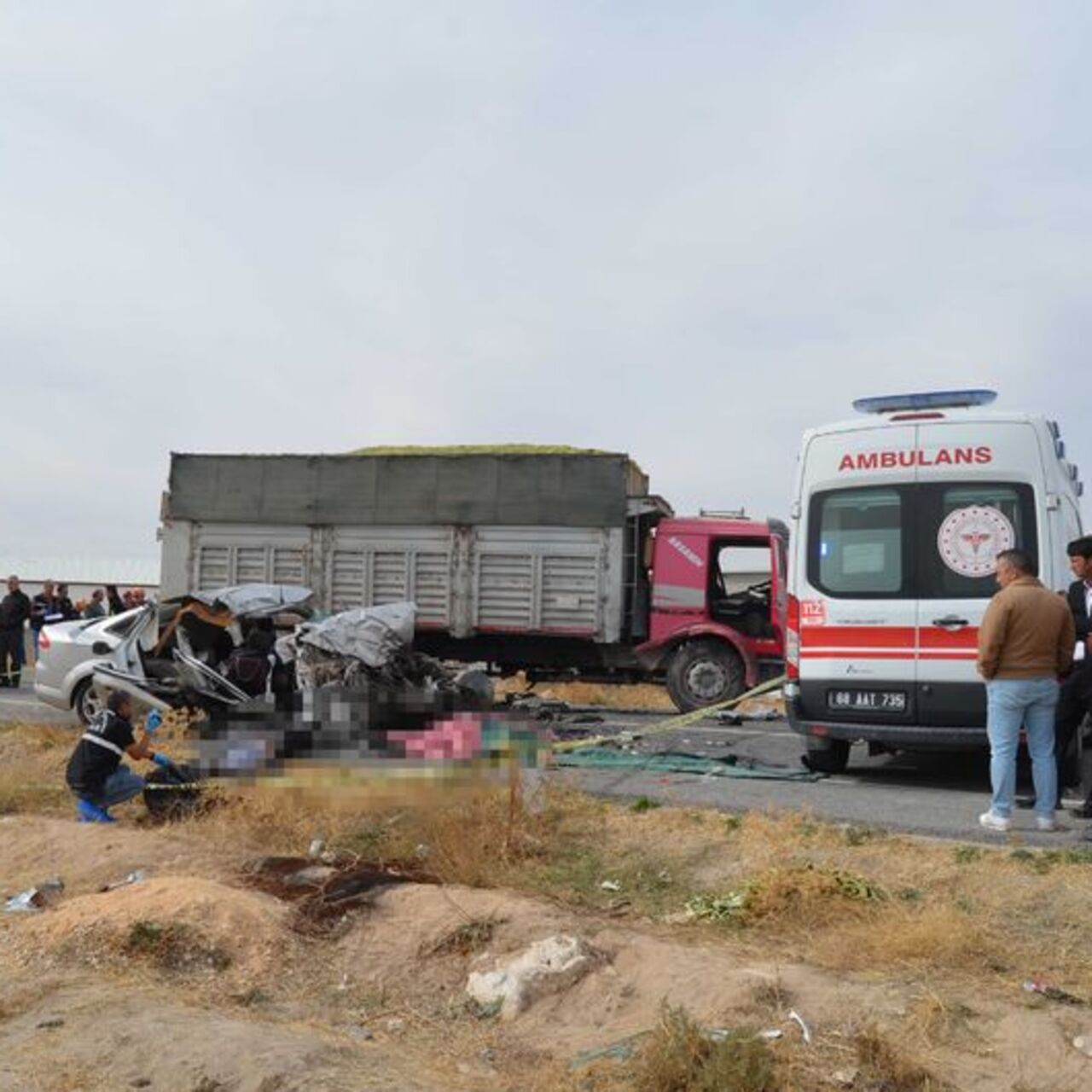 Katliam gibi kaza... 3 kardeş öldü!
