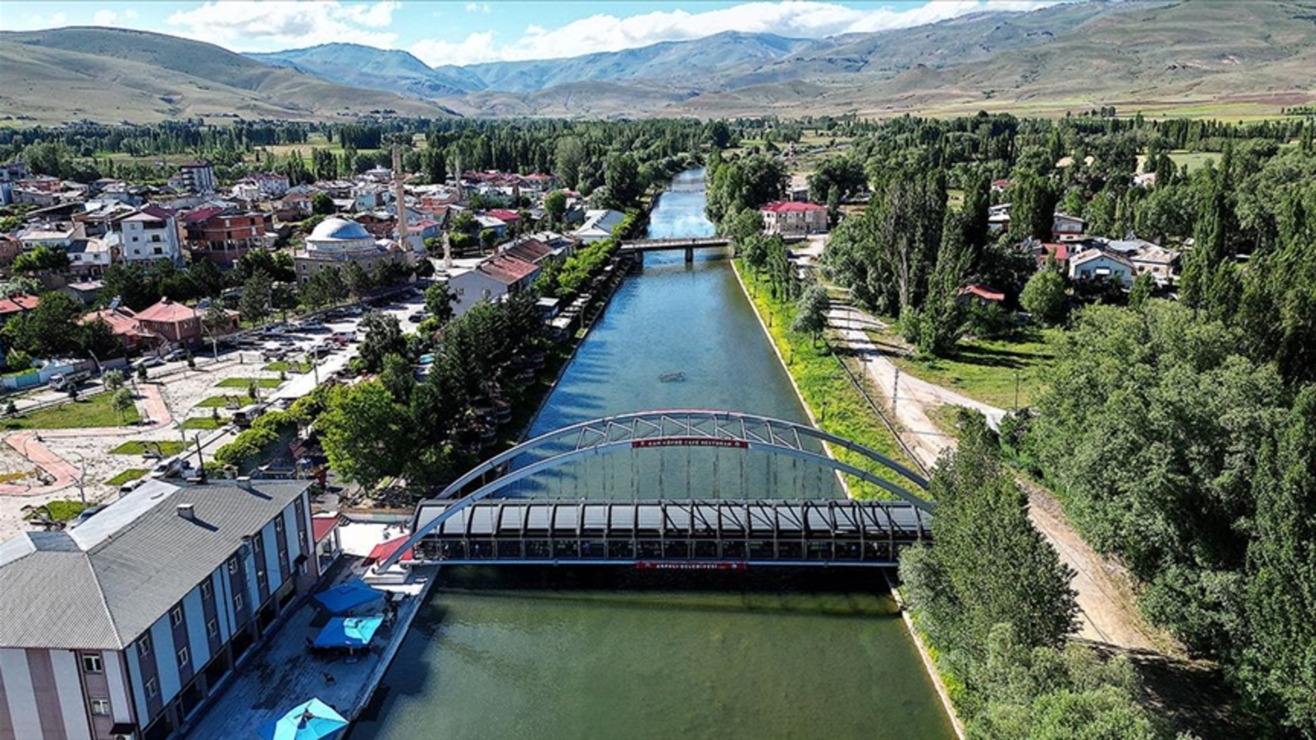 Bayburt: Karadeniz'in Gizemli İncisi ve Tarih Kokan Şehri - İşte Keşfetmeniz Gerekenler!