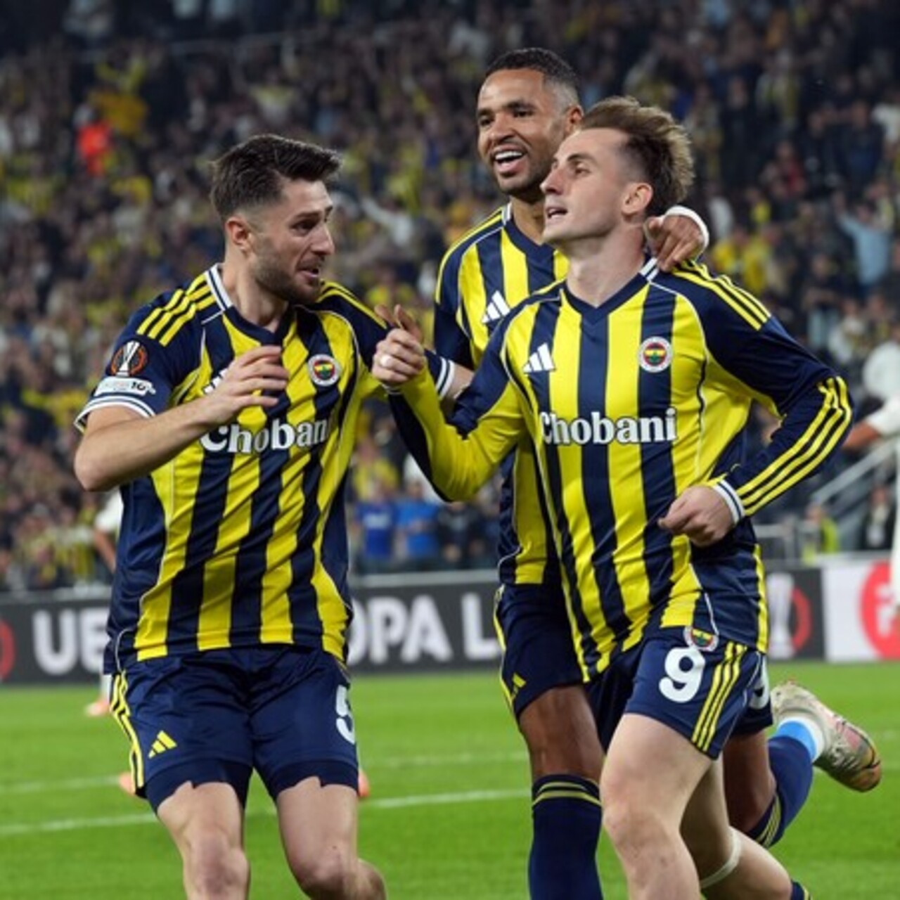 Fenerbahçe Stuttgart maçı canlı izle!