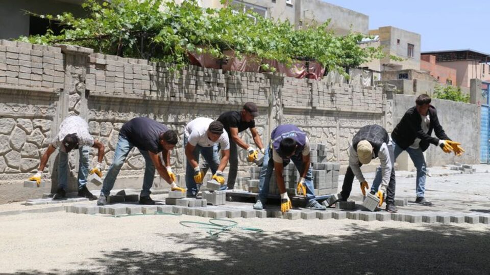 Batman'da 3 yılda 874 bin metrekare taş döşendi