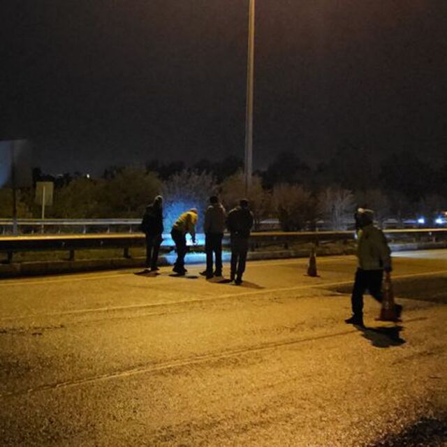 Motosiklet çelik bariyere çarptı: 1 ölü