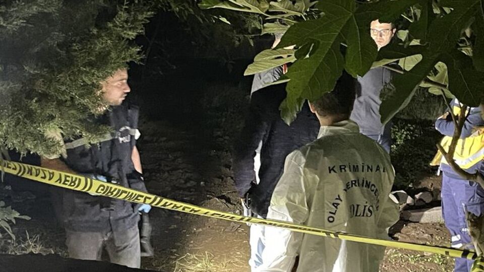 Çocuklar fidan dikerken bebek cesedi buldu!