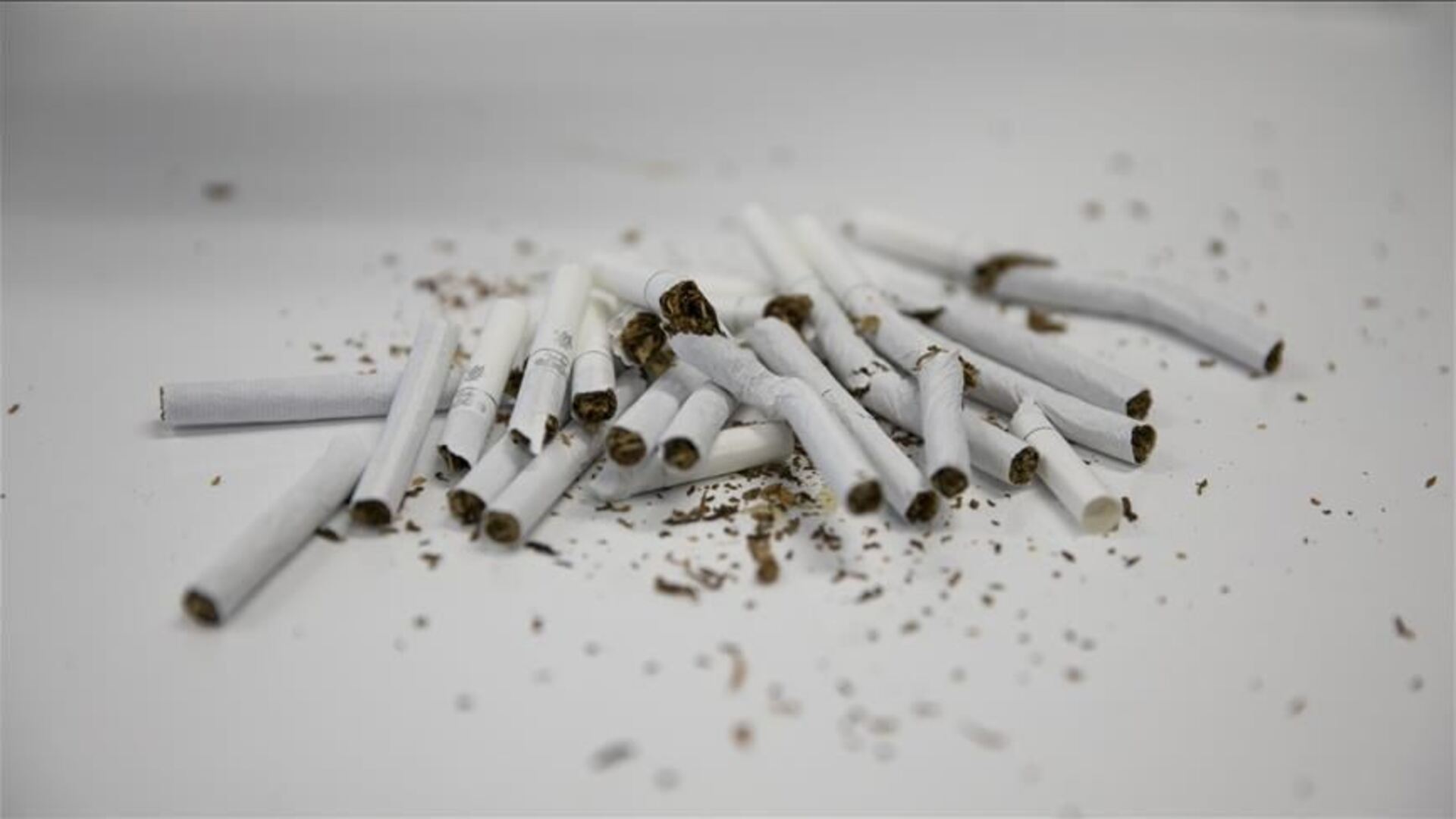 Resmi Gazete’de yayımlandı: Sigarada ÖTV oranı düş…