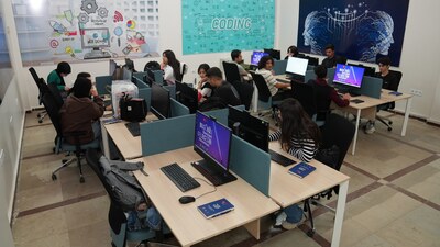 Diyarbakır'da "Dijital Gençlik Merkezi"