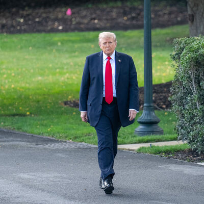 Trump, eski Adalet Bakanı'nın yargılanmasını istiyor