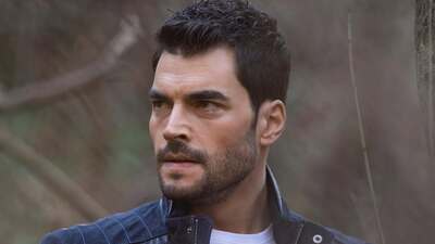 Akın Akınözü'ün acı günü