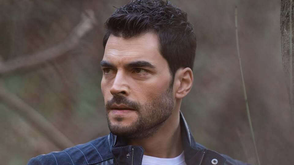 Akın Akınözü'ün acı günü