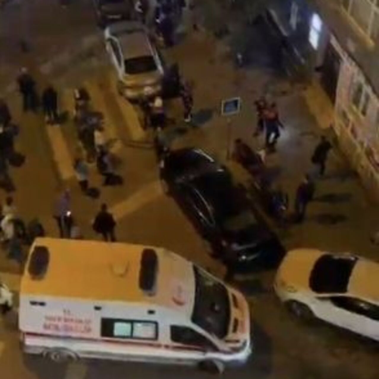 Sokakta yürüyen kişiye silahlı saldırı