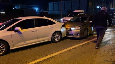 Bursa'da zincirleme kaza: 2'si çocuk 5 yaralı