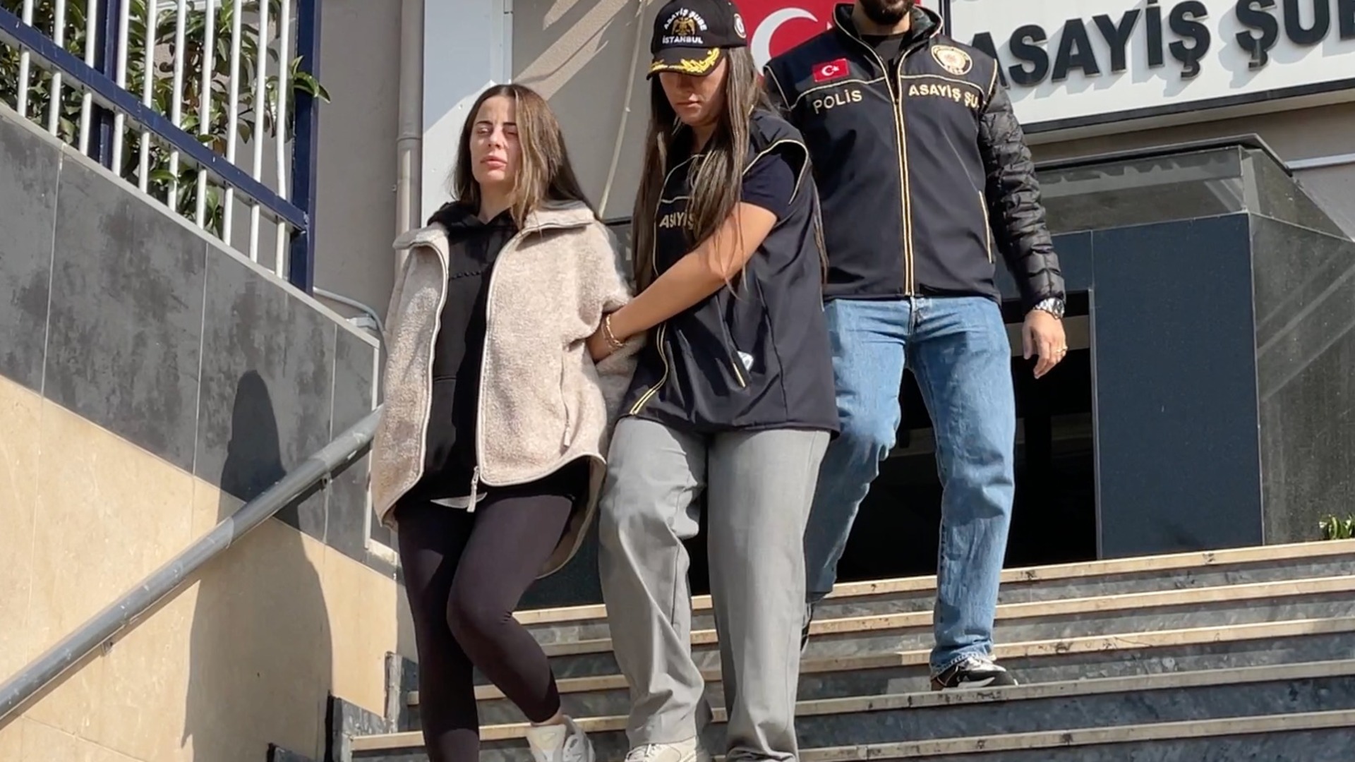Firari Gizem Yakalandı: Nisanlısı Uzman Çavuşu Öldüren Sanık Adalet Önüne Çıkarıldı