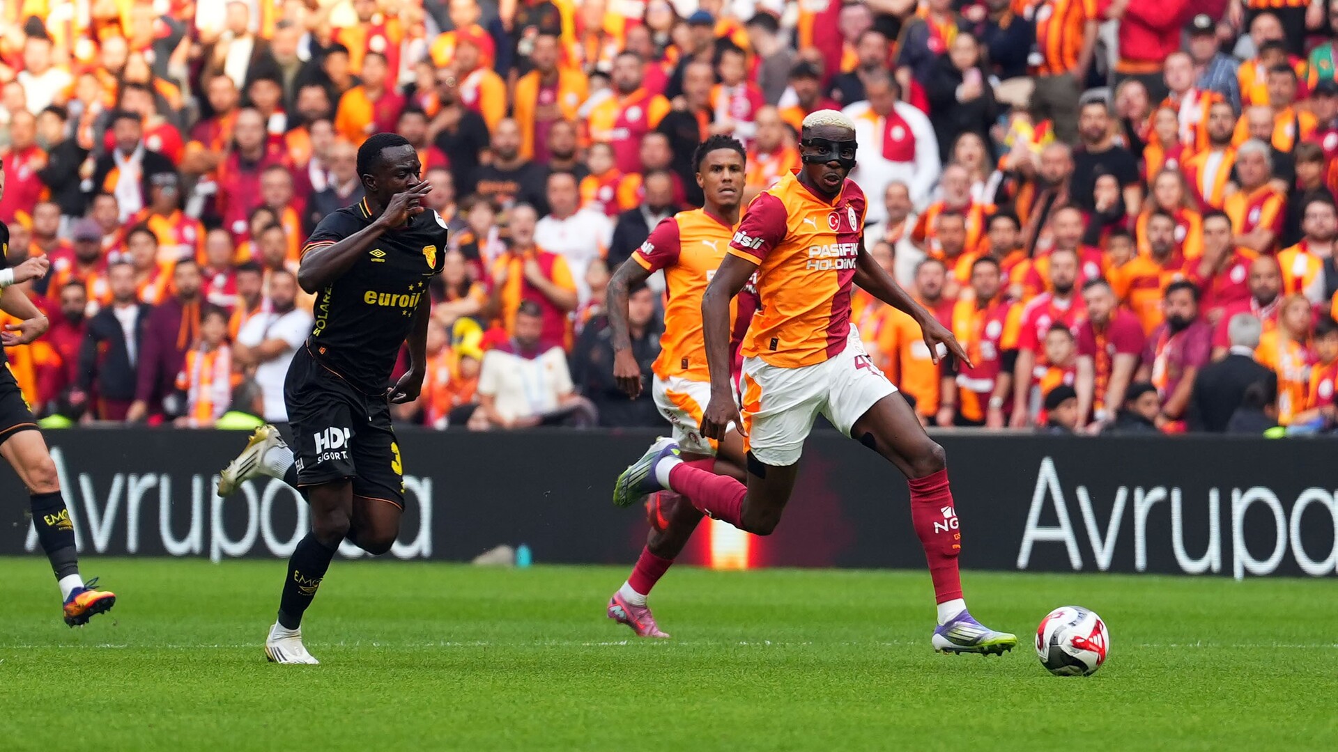 Okan Buruk'tan Göztepe Maçı Öncesi Şok Açıklama: Tek Değişiklik Geliyor!