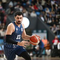 Anadolu Efes Trabzon'da kazandı!
