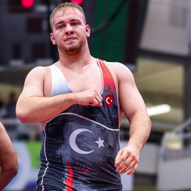 Hakan Büyükçingil'den bronz madalya!