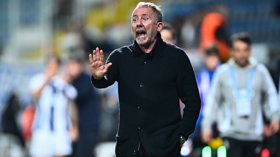 "Beşiktaş, Kasımpaşa'yı yenemeyecek kadro mu?"