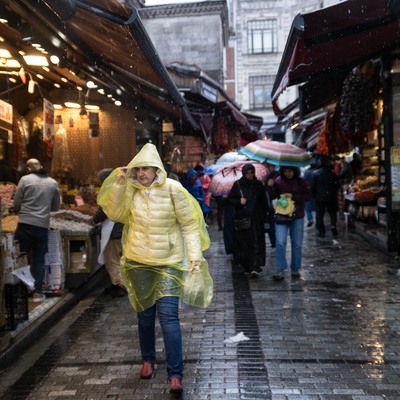 Kuvvetli sağanak yağmur uyarısı! Bu iller dikkat