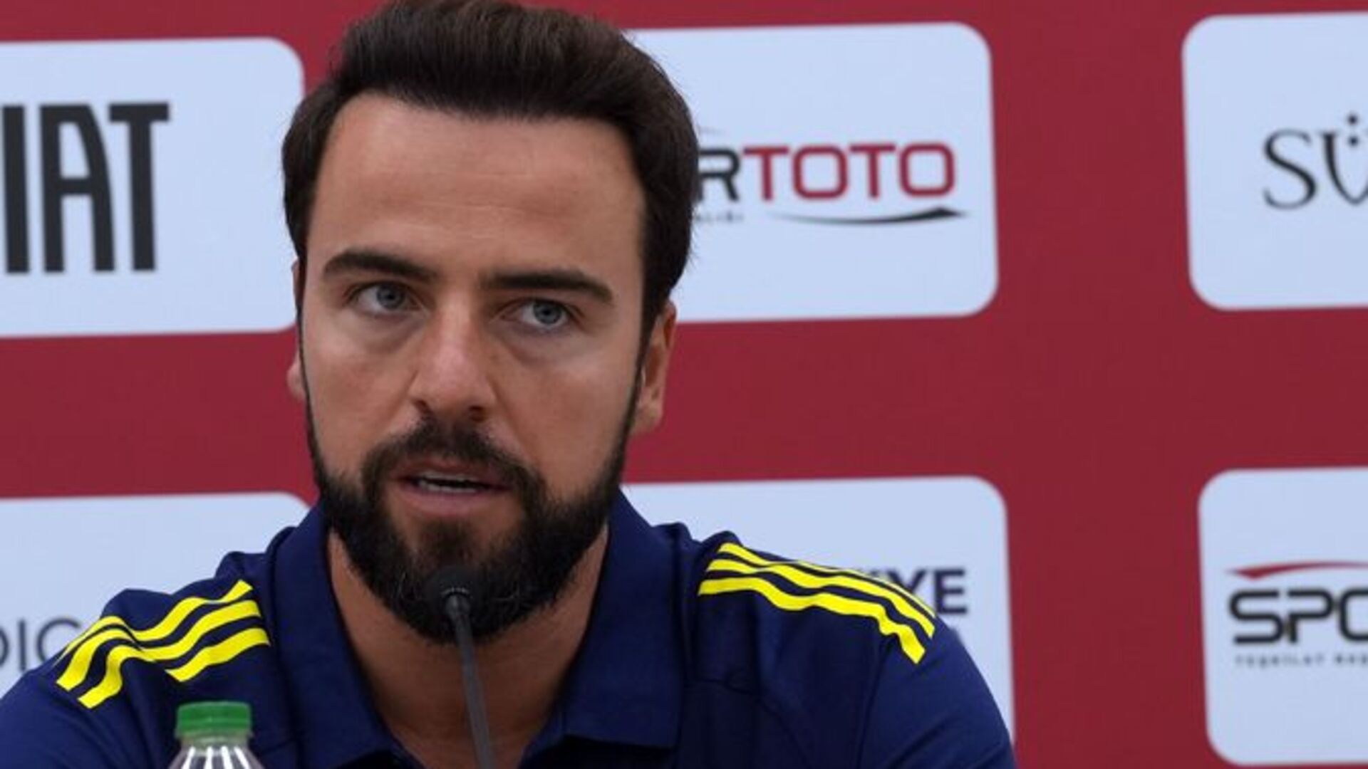 Fenerbahçe Beko Kaptanı Melih Mahmutoğlu'ndan Sürpriz Ehliyet Şoku!