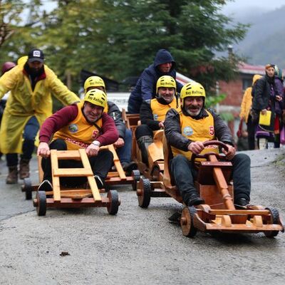 Rize'de sağanak altında 'Laz Ralli' heyecanı