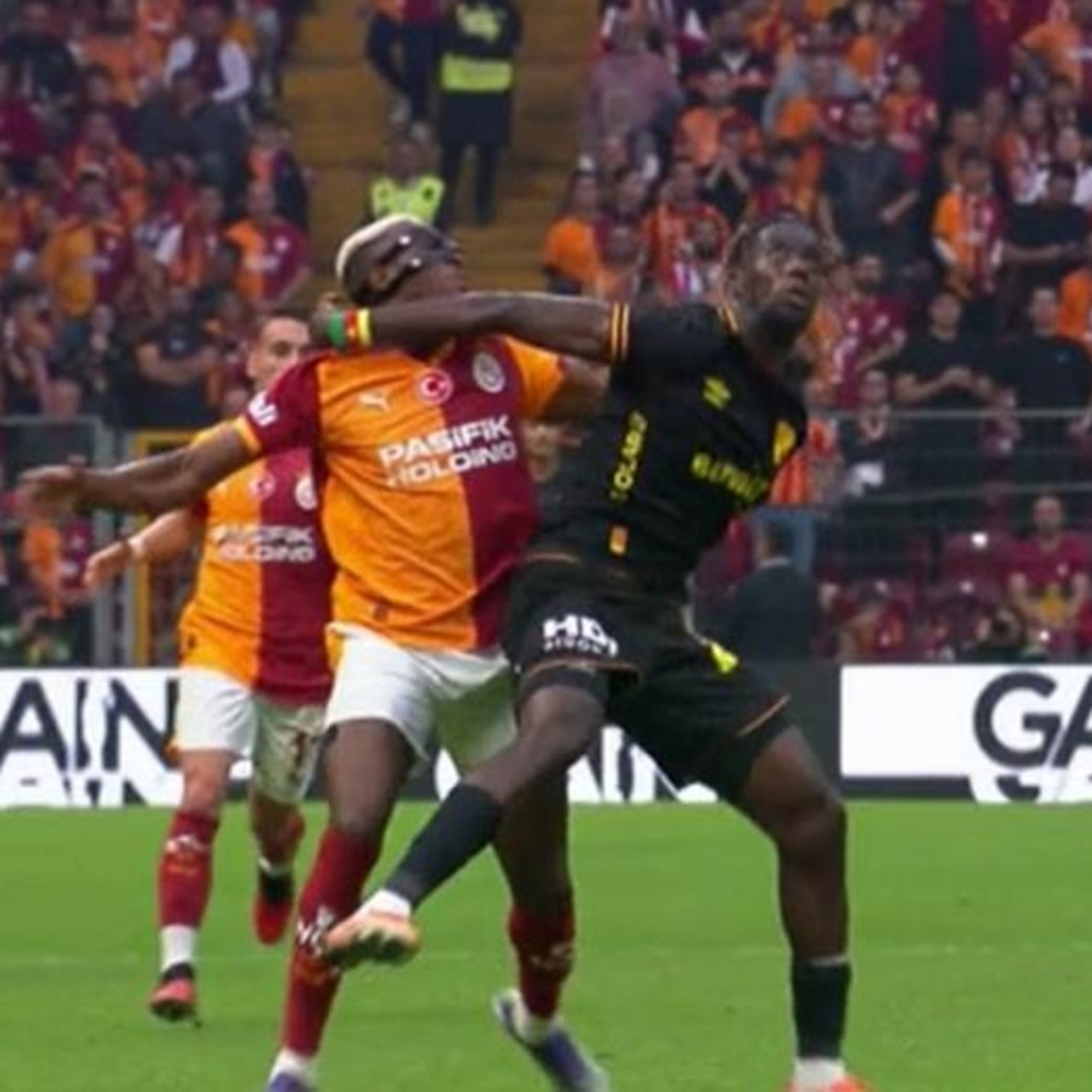 Bokele'nin kırmızı kartı doğru mu?