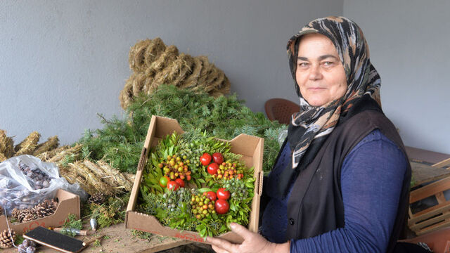 Burdur'dan Avrupa'ya 1 milyon Noel çelengi