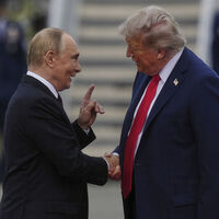Trump'tan Putin'e: Füze test etmek yerine savaşı bitirmeli