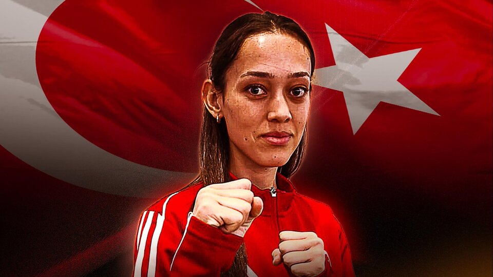 Emine Göğebakan'dan altın madalya!