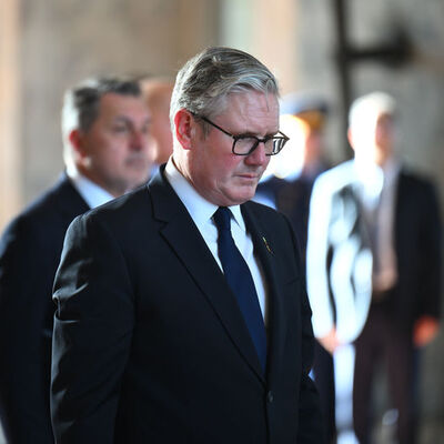 İngiltere Başbakanı Anıtkabir'i ziyaret etti