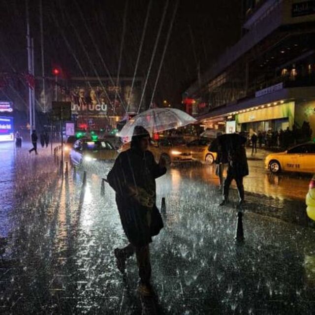 İstanbul'da sağanak yağış
