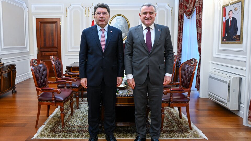 Bakan Bak'tan Adalet Bakanı Tunç'a ziyaret!