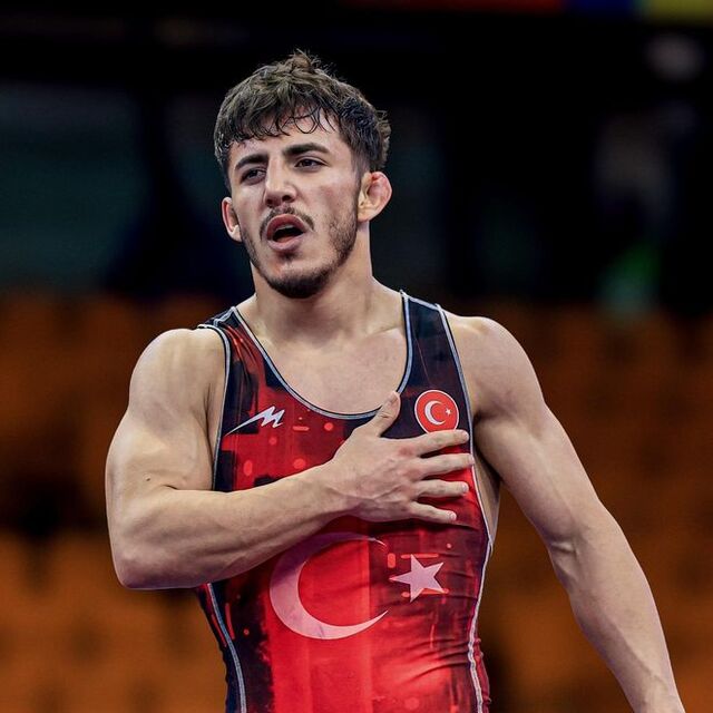 Tolga Özbek'ten bronz madalya!