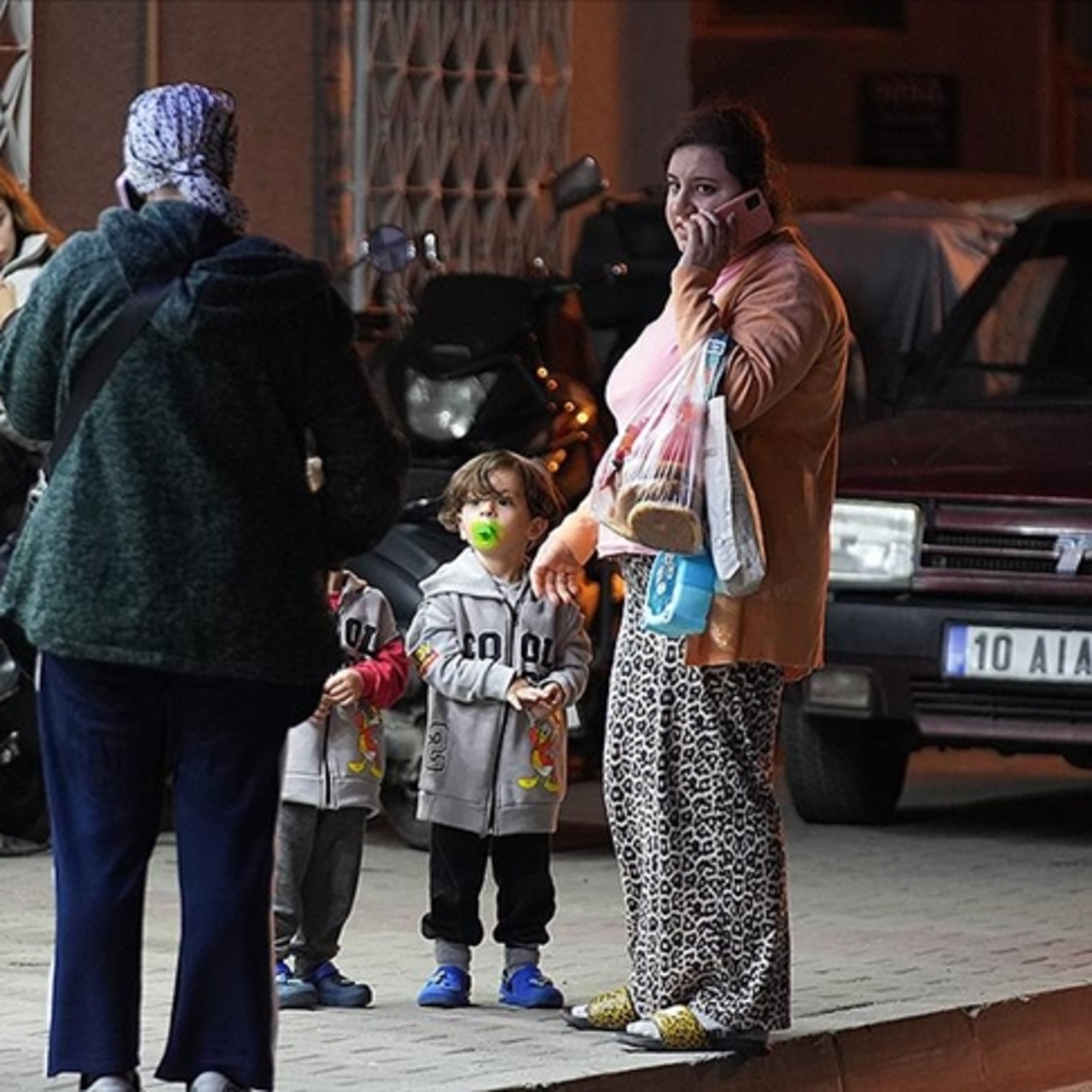 Sındırgı'da 6,1 büyüklünde deprem