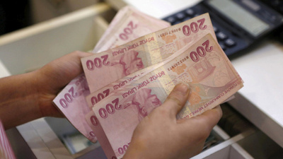 Yurt dışı borçlanma azaldı