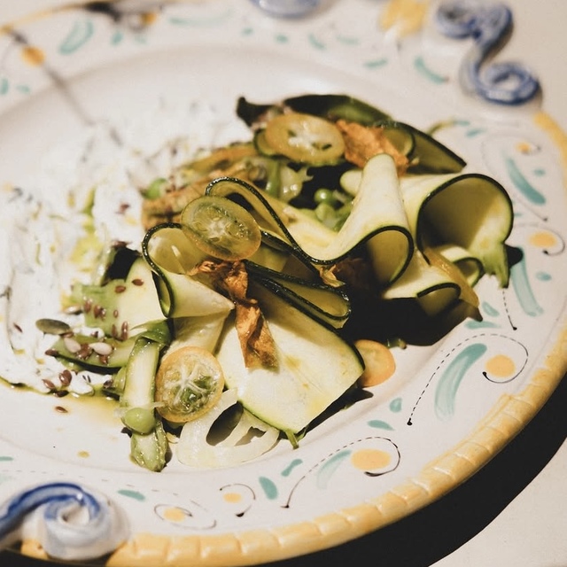 Herkes orada ama hiç kimse yok