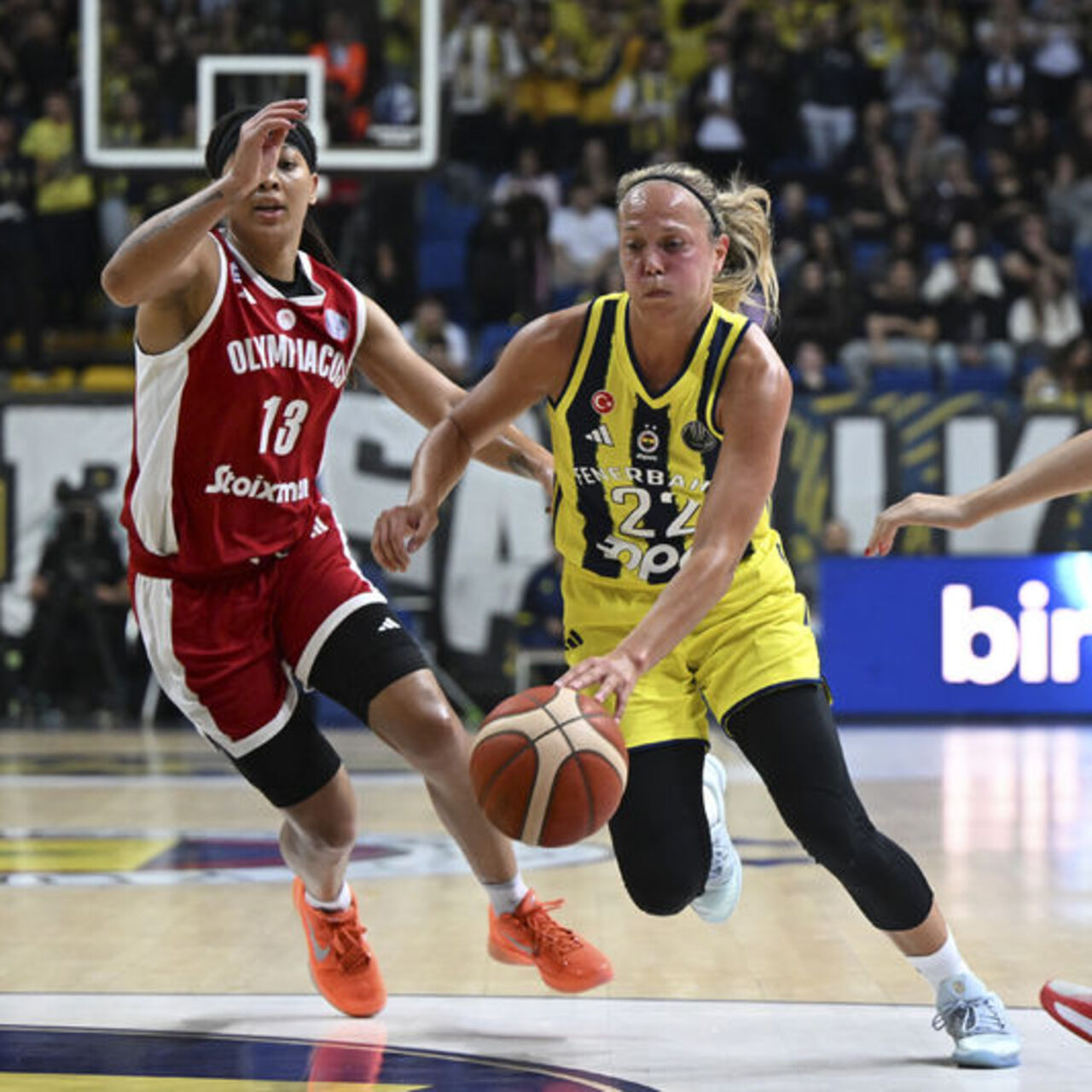 Fenerbahçe Opet'in konuğu DVTK Huntherm!