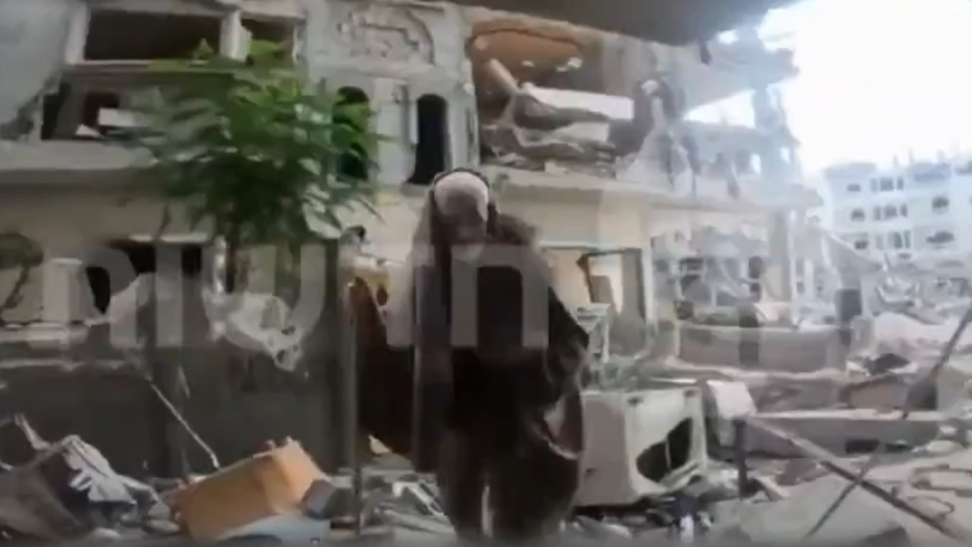 İsrail basını Sinvar’ın “son anlarını” yayımladı: Çatışma sesleri arasında hareket halinde - Dünyadan Haberler | Dış Haberler