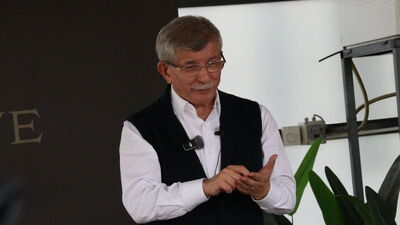 Davutoğlu: Bana ihtiyaç olmadığına inanmasam siyaseti bırakırdım