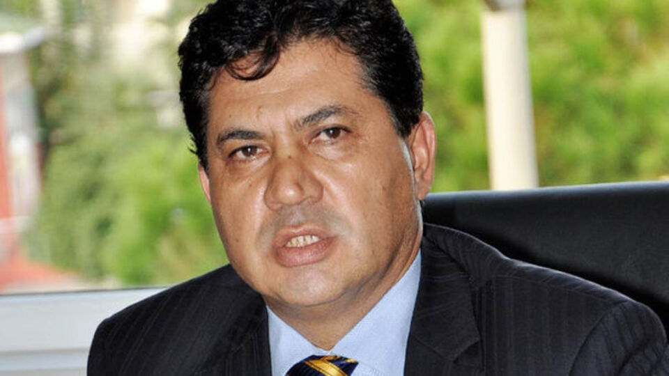 Eski Kemer Belediye Başkanı gözaltına alındı