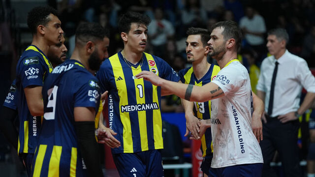 Fenerbahçe Medicana, Spor Toto'ya set vermedi!