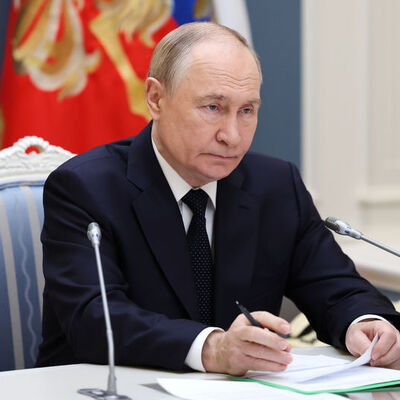 Putin 'Poseidon'u' tanıttı