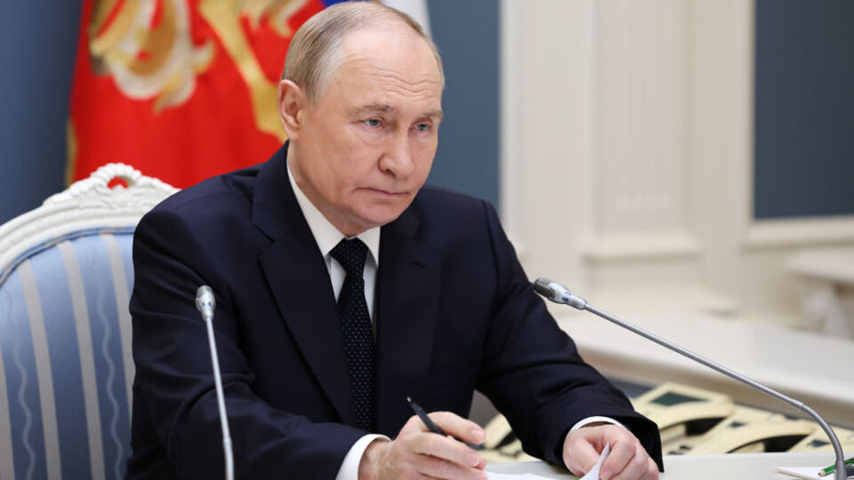 Putin 'Poseidon'u' tanıttı