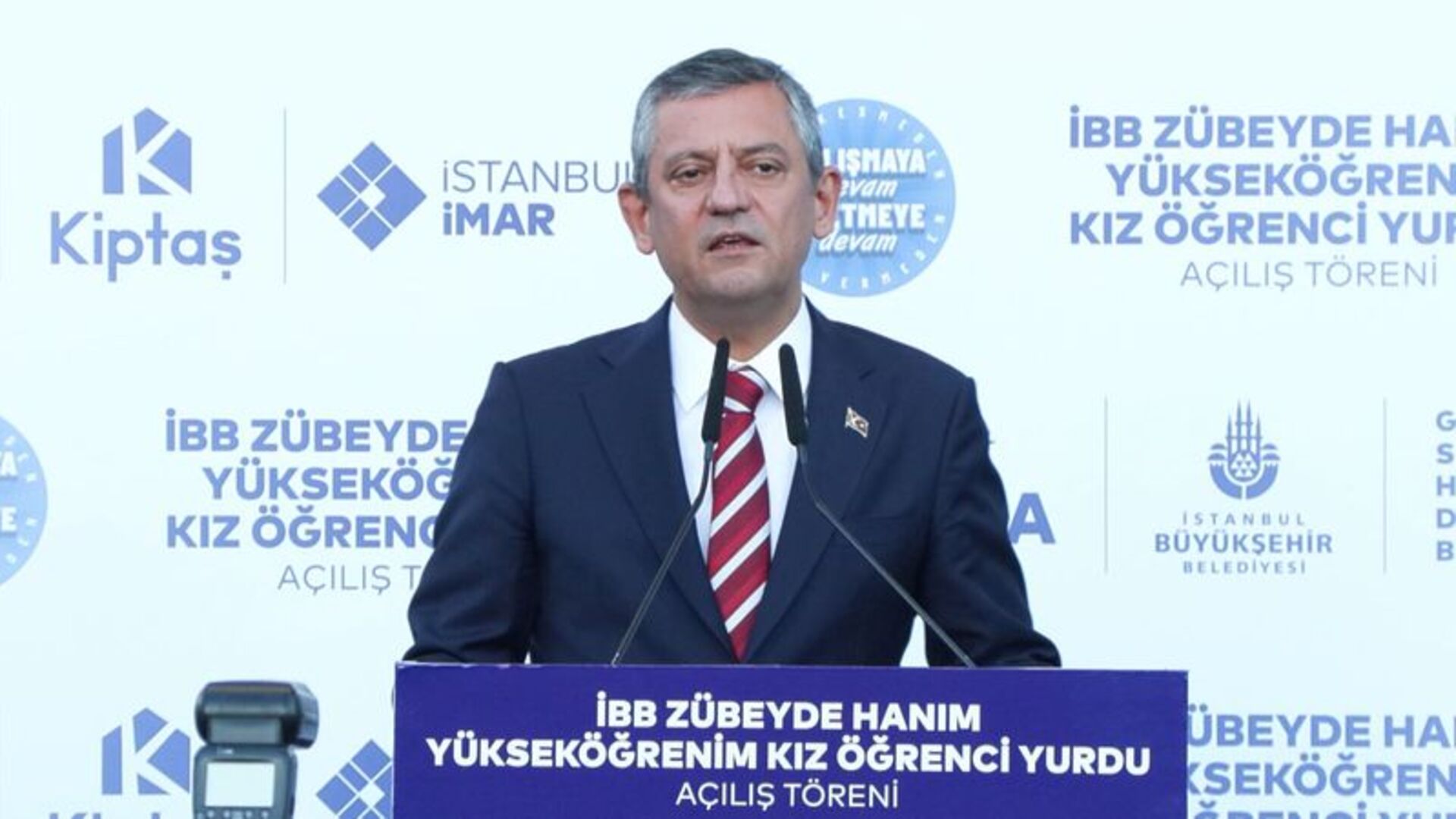 Özgür Özel'den Gençlere Müjde: İstanbul'da Yeni Öğrenci Yurdu Açıldı!