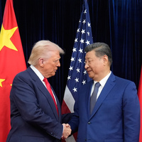 Trump ve Şi Güney Kore'de bir araya geldi