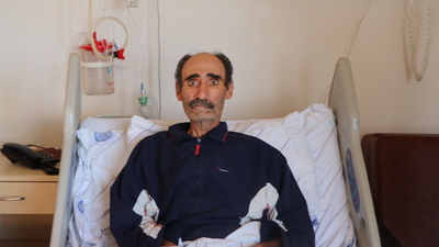 Hastanın akciğerinden alınan karpuz büyüklüğündeki kitle 30 yıllık cerrahı şaşırttı