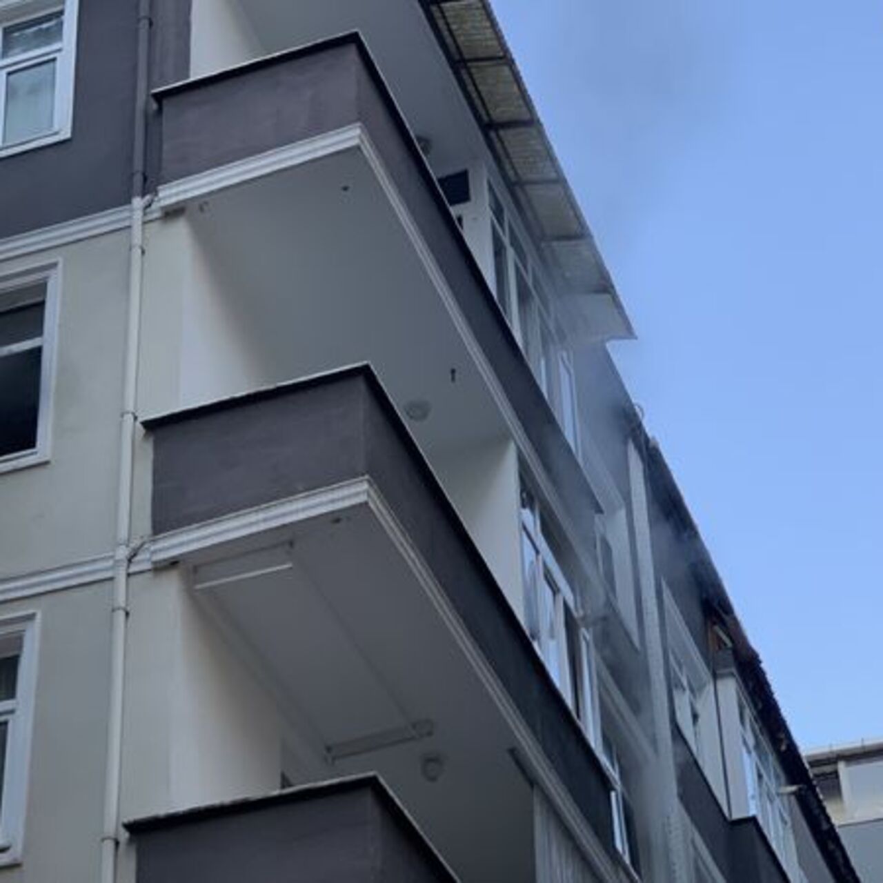 Rize’de 4 katlı apartmanda yangın
