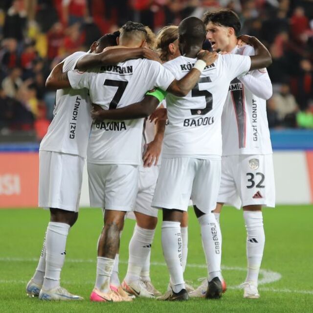 Gaziantep FK kupada 2 golle turladı!