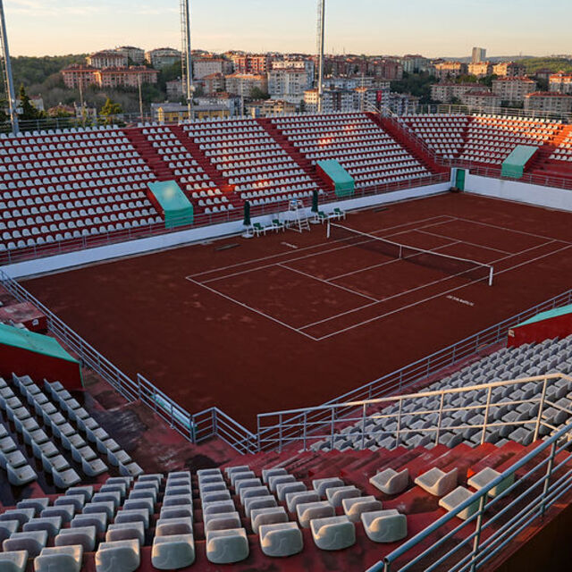 Tenis Eğitim Merkezi yeniden hizmete açıldı