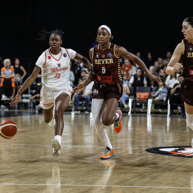 ÇBK Mersin, EuroLeague'de ilk galibiyeti aldı!