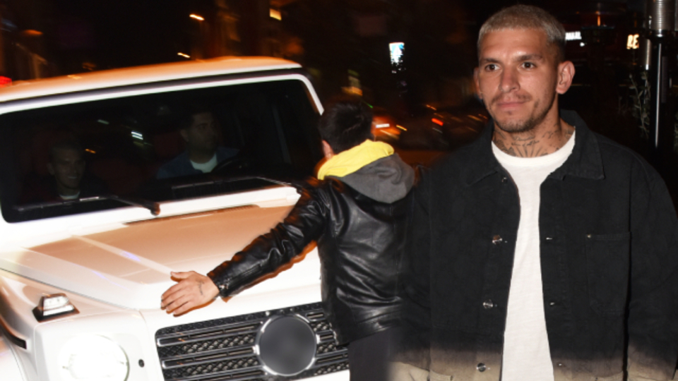 Çiçekçi önünü kesti