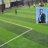 Maç bir anda durdu... Arkadaşları yanına koştu!